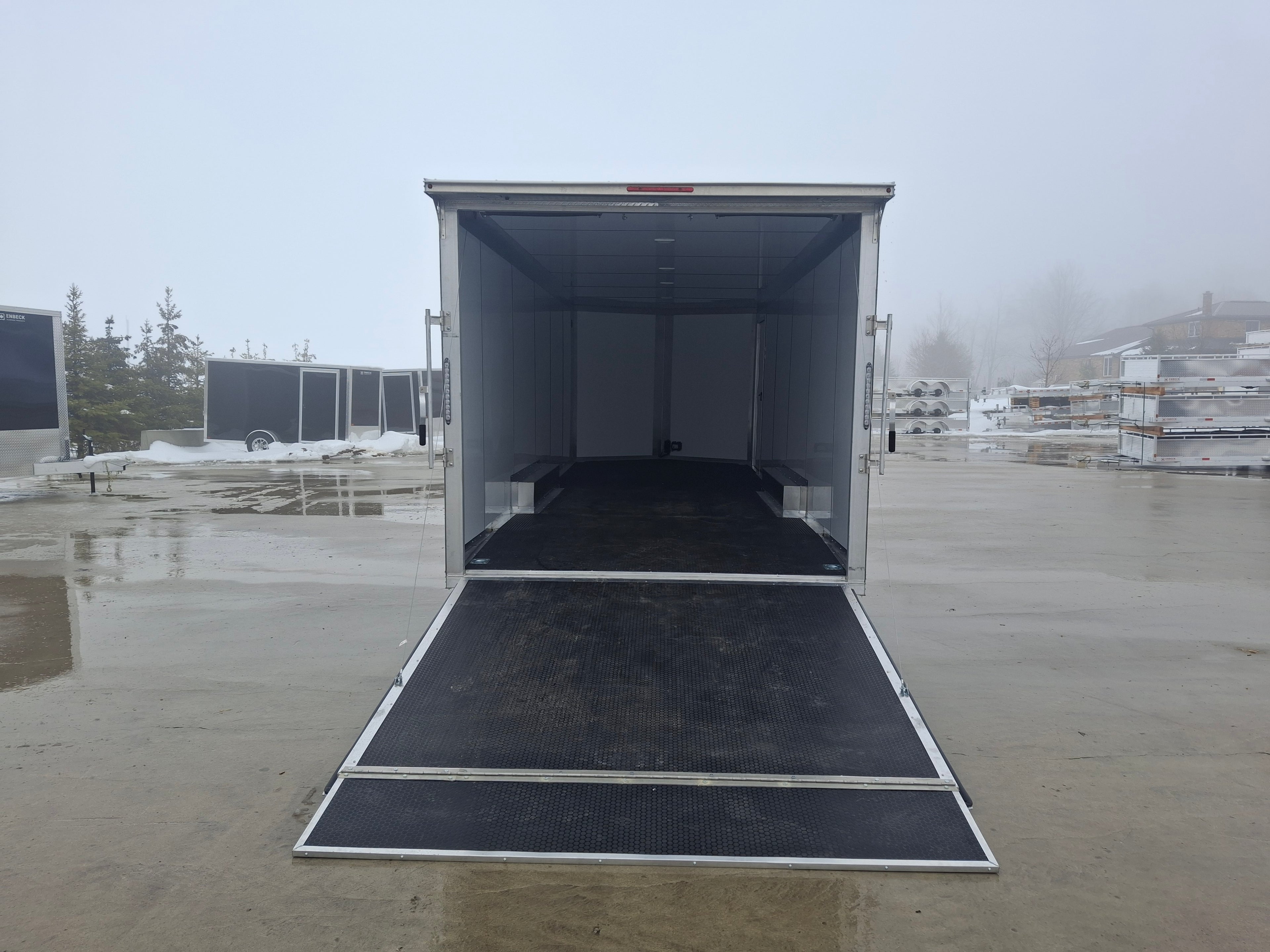 Rubber Coin Flooring ( Seclet Trailer Lengths)
