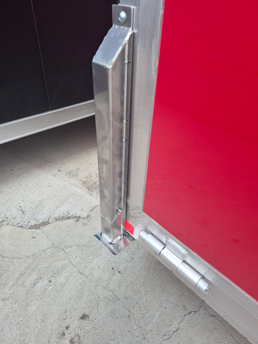 Cargo Stabilizer Jacks
