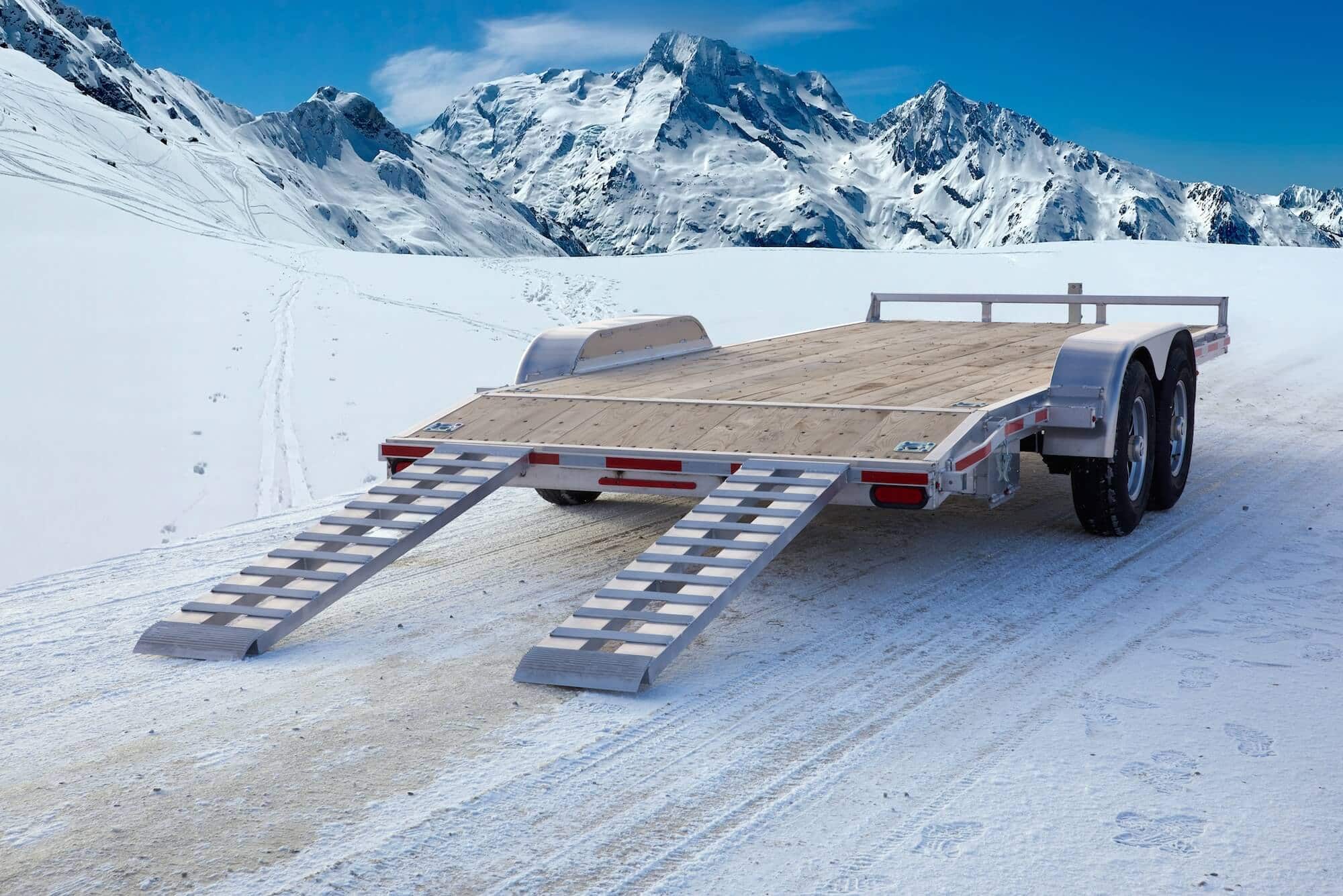 Tandem car hauler trailer fenders, back-right view.