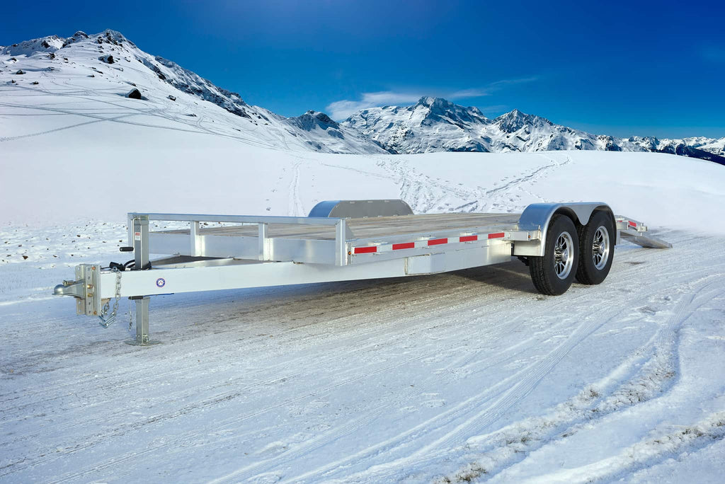 Front right view of the fenders on a tandem car hauler trailer.